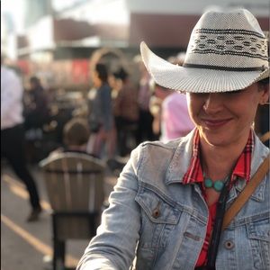 Meet your Posher, Dawn